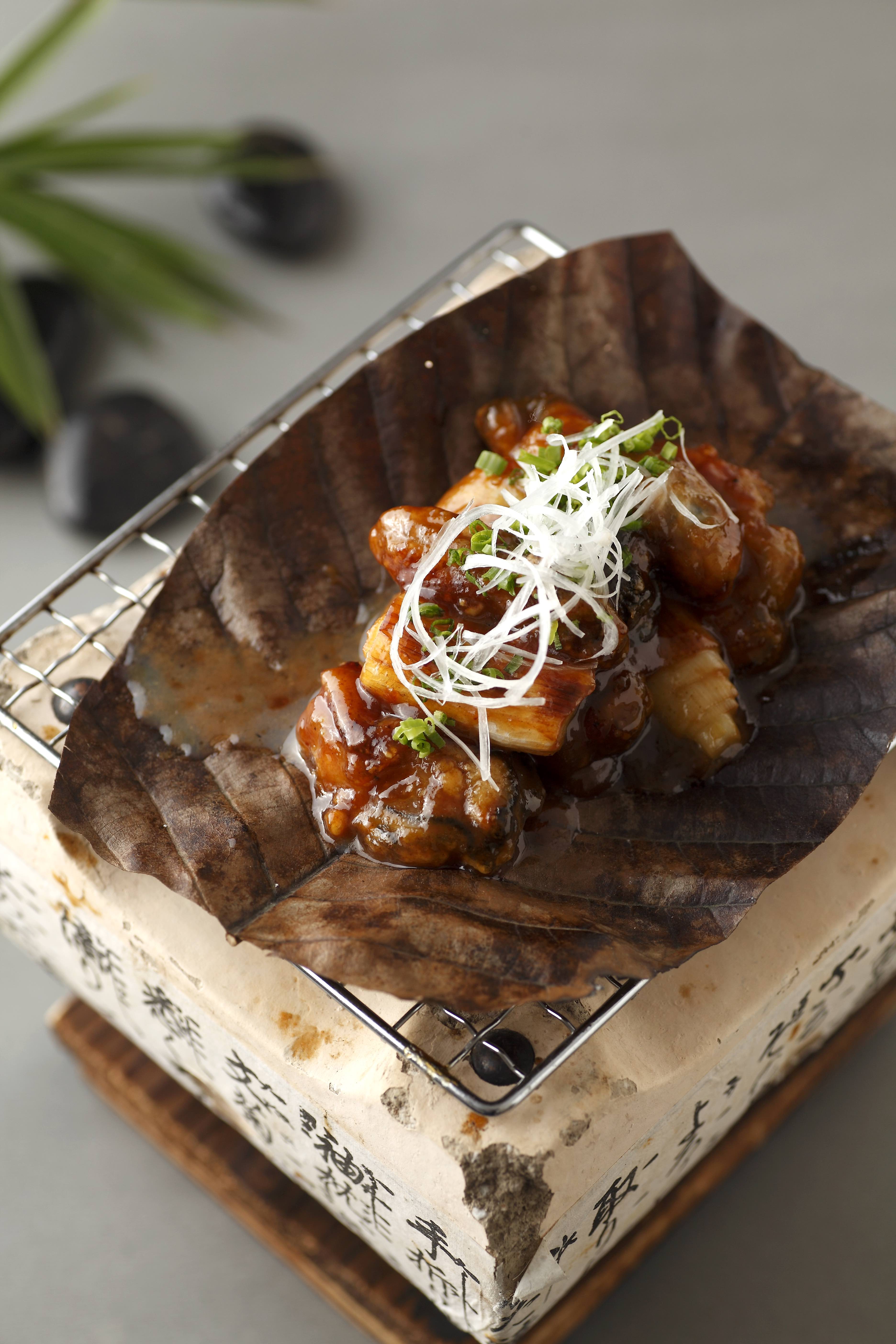 味噌鸡肉蒲叶烧